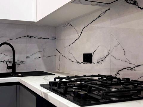 будинок за адресою Михайла Булгакова вул.