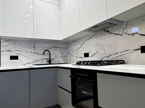 будинок за адресою Михайла Булгакова вул.