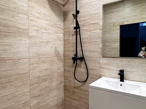 будинок за адресою Михайла Булгакова вул.