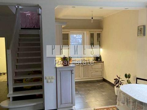 будинок за адресою Незалежності