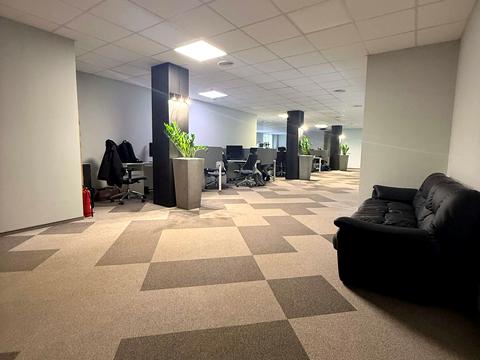 коммерческая по адресу Глубочицкая ул., 40у