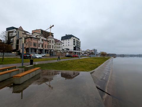 комерційна за адресою Білецька вул., 47