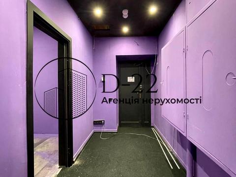 комерційна за адресою Басейна вул., 1/2а