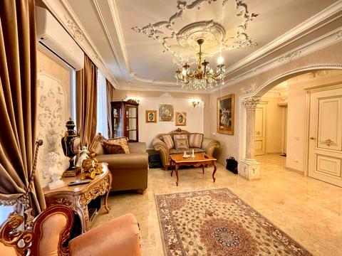 квартира за адресою Літературна вул. (Чехова), 11