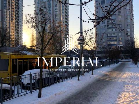 квартира за адресою Миколи Ушакова вул., 1-Б