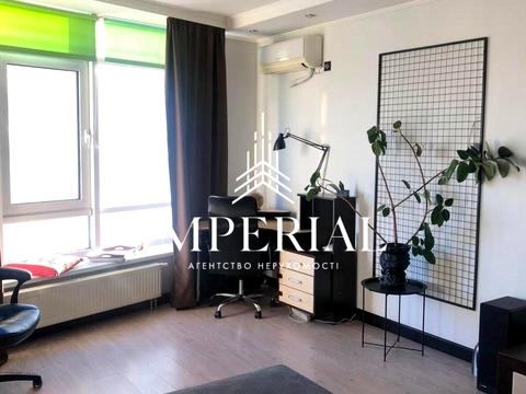 квартира за адресою Миколи Ушакова вул., 1-Б