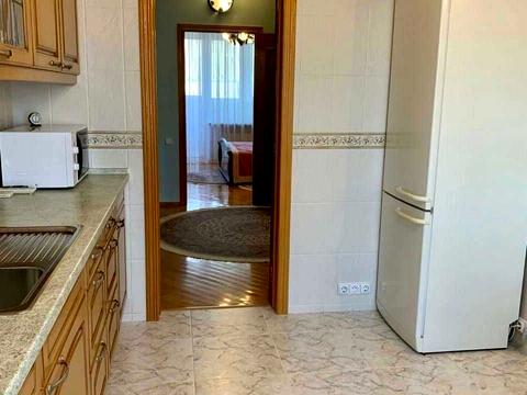 квартира за адресою Івана Мазепи вул. (Січневого Повстання), 12-Б