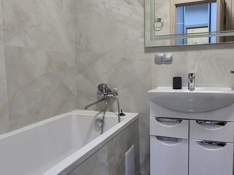 квартира по адресу Героев Майдана ул., 5