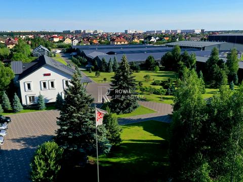 комерційна за адресою Садова вул., 49