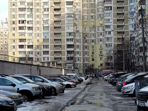 квартира за адресою Срібнокільська вул., 14