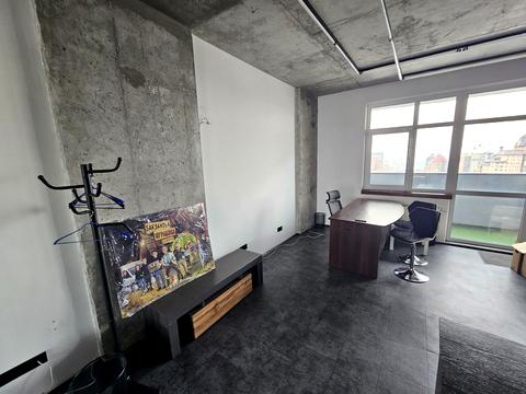 комерційна за адресою Євгена Коновальця вул. (Щорса), 44-А