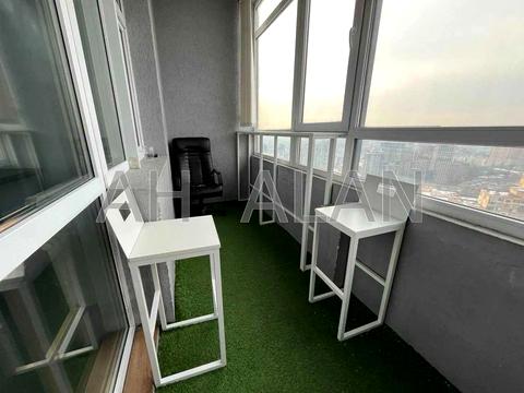 комерційна за адресою Київ, Євгена Коновальця вул. (Щорса), 44-А