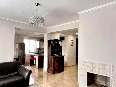 будинок за адресою Щаслива