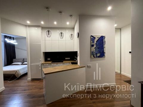 квартира за адресою Дмитрівська вул., 82