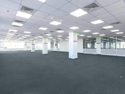 комерційна за адресою Жилянська вул., 74