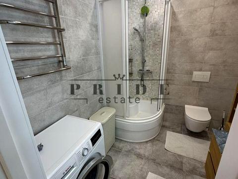 комерційна за адресою Радистів вул., 34-Д