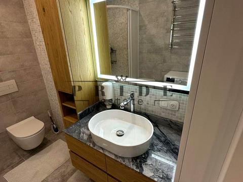 комерційна за адресою Радистів вул., 34-Д