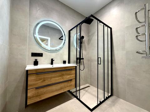 будинок за адресою Івасюка