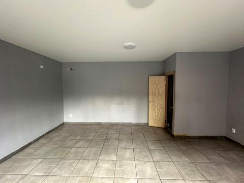 комерційна за адресою Авіаційна вул., 32