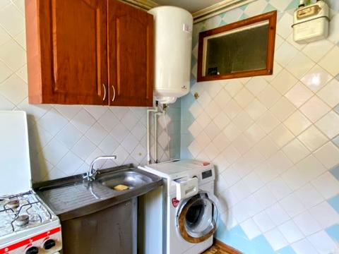 квартира за адресою Перспективна вул. (50 років Жовтня), 12