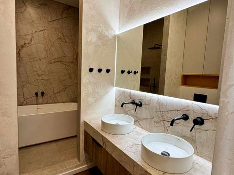 будинок за адресою Володимира Івасюка вул., 34