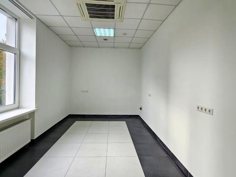 коммерческая по адресу Николая Михновского бульв. (Дружбы народов), 19-А