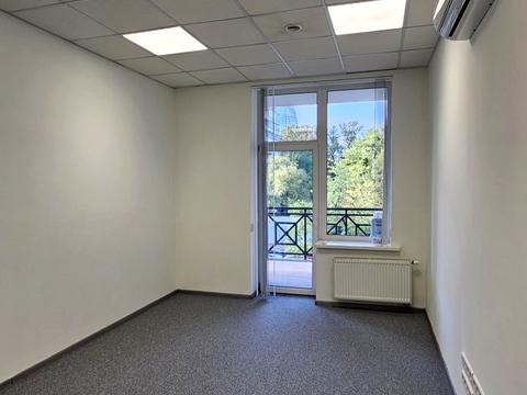 коммерческая по адресу Николая Михновского бульв. (Дружбы народов), 19-А