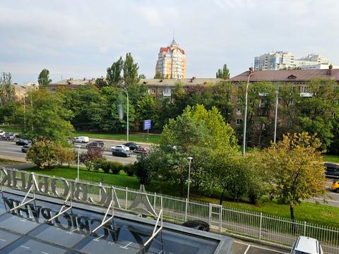 коммерческая по адресу Николая Михновского бульв. (Дружбы народов), 19-А