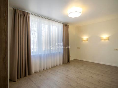 будинок за адресою с. Бортники, фаріка дел