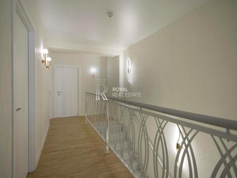 будинок за адресою с. Бортники, фаріка дел