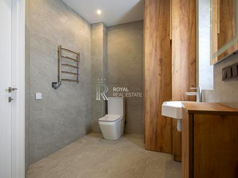 будинок за адресою с. Бортники, фаріка дел