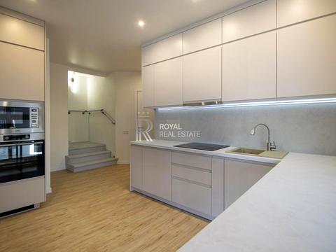 будинок за адресою с. Бортники, фаріка дел