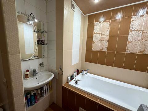 квартира за адресою Мирослава Скорика вул. (Василя Сурикова), 3