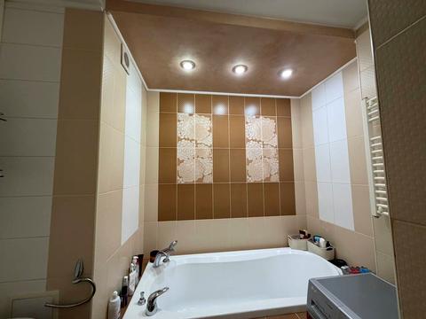 квартира за адресою Мирослава Скорика вул. (Василя Сурикова), 3