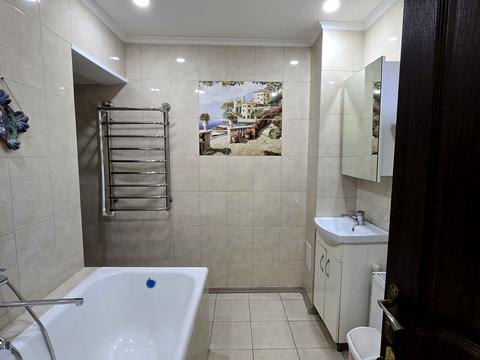 дом по адресу Матвія Донцова ул. (Тургеневская)