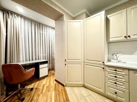 квартира по адресу Левка Лукʼяненка ул. (Василия Жуковского), 16, 18, 20, 24