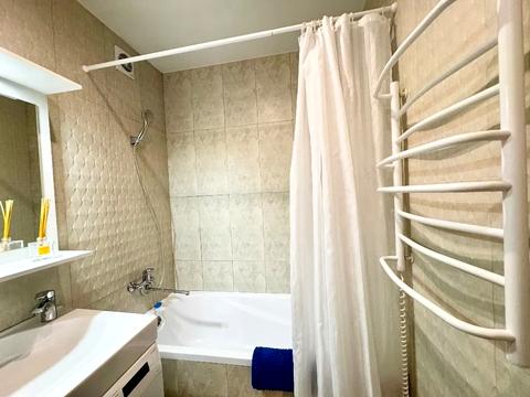 квартира по адресу Левка Лукʼяненка ул. (Василия Жуковского), 16, 18, 20, 24