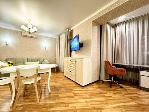 квартира по адресу Левка Лукʼяненка ул. (Василия Жуковского), 16, 18, 20, 24