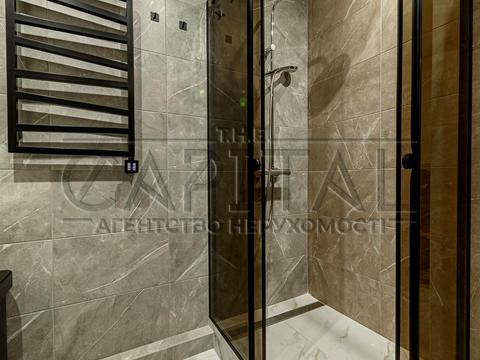 комерційна за адресою Буслівська вул., 12