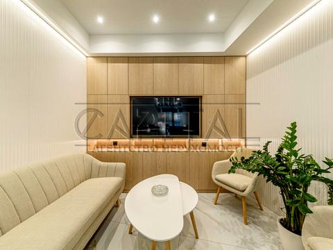 комерційна за адресою Буслівська вул., 12