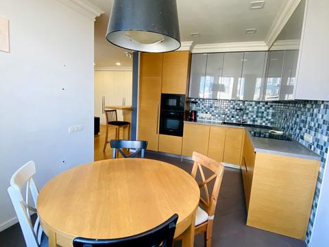 квартира за адресою Авіаконструктора Ігоря Сікорського вул. (Танкова), 1