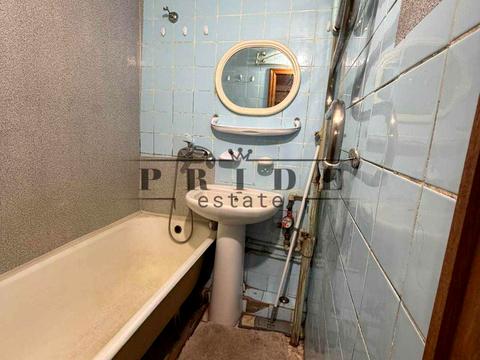 комерційна за адресою Героїв полку "Азов" вул. (Маршала Малиновського), 1