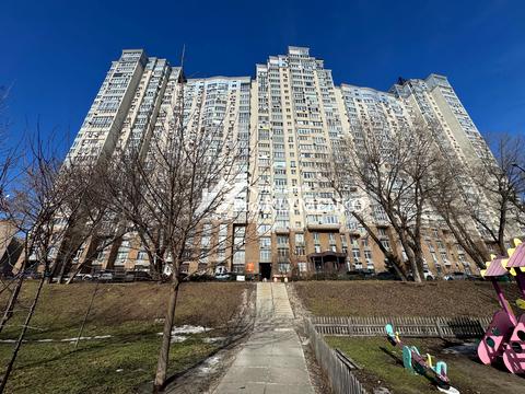 комерційна за адресою Ованеса Туманяна вул., 15-А