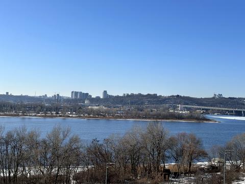 квартира за адресою Дніпровська набережна вул., 17-К
