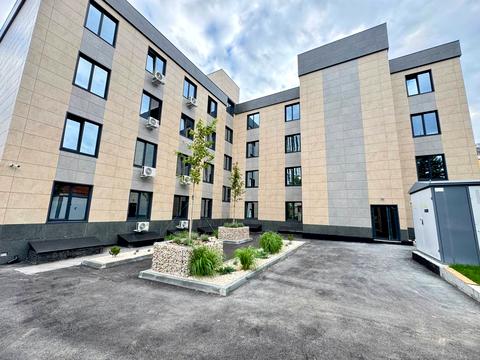 комерційна за адресою Соборна пл. (Жовтнева), 14