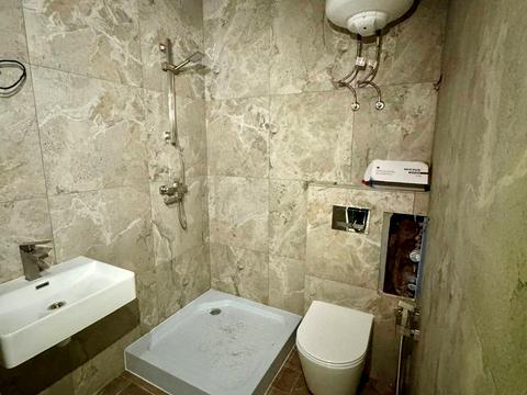 комерційна за адресою Соборна пл. (Жовтнева), 14