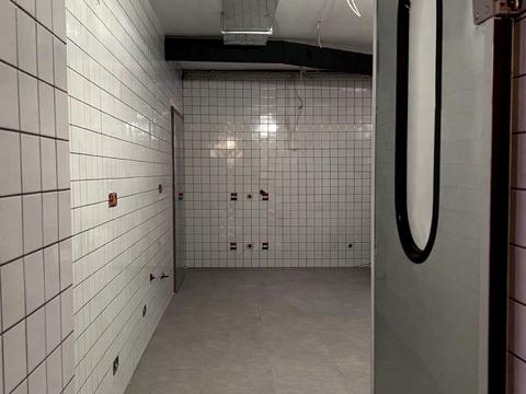 комерційна за адресою Незалежності - Мельника, 36
