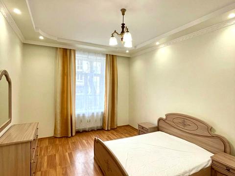 квартира за адресою Братів Міхновських вул. (Московська), 26