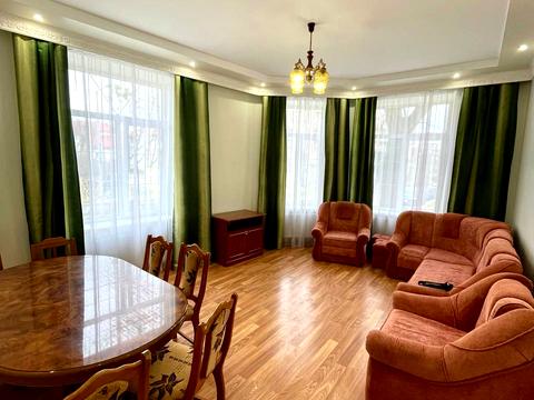 квартира за адресою Братів Міхновських вул. (Московська), 26