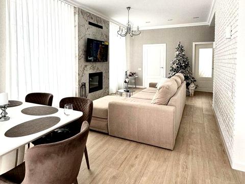 будинок за адресою Богдана Хмельницького бульв.